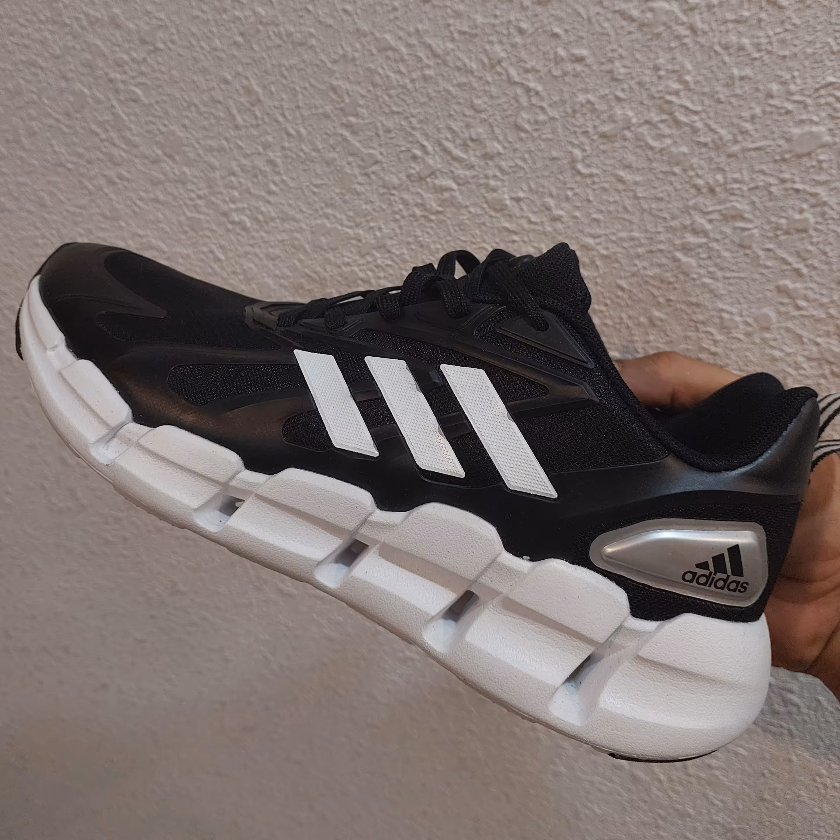 کتونی و کفش آدیداس رانینگ رنگ مشکی ویتنام مستر کوالیتیadidas adistar 1w