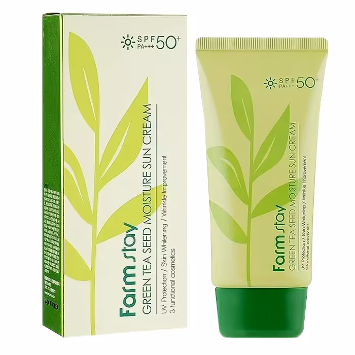 کرم ضد آفتاب چای سبز فارم استی SPF 50 مناسب پوست چرب