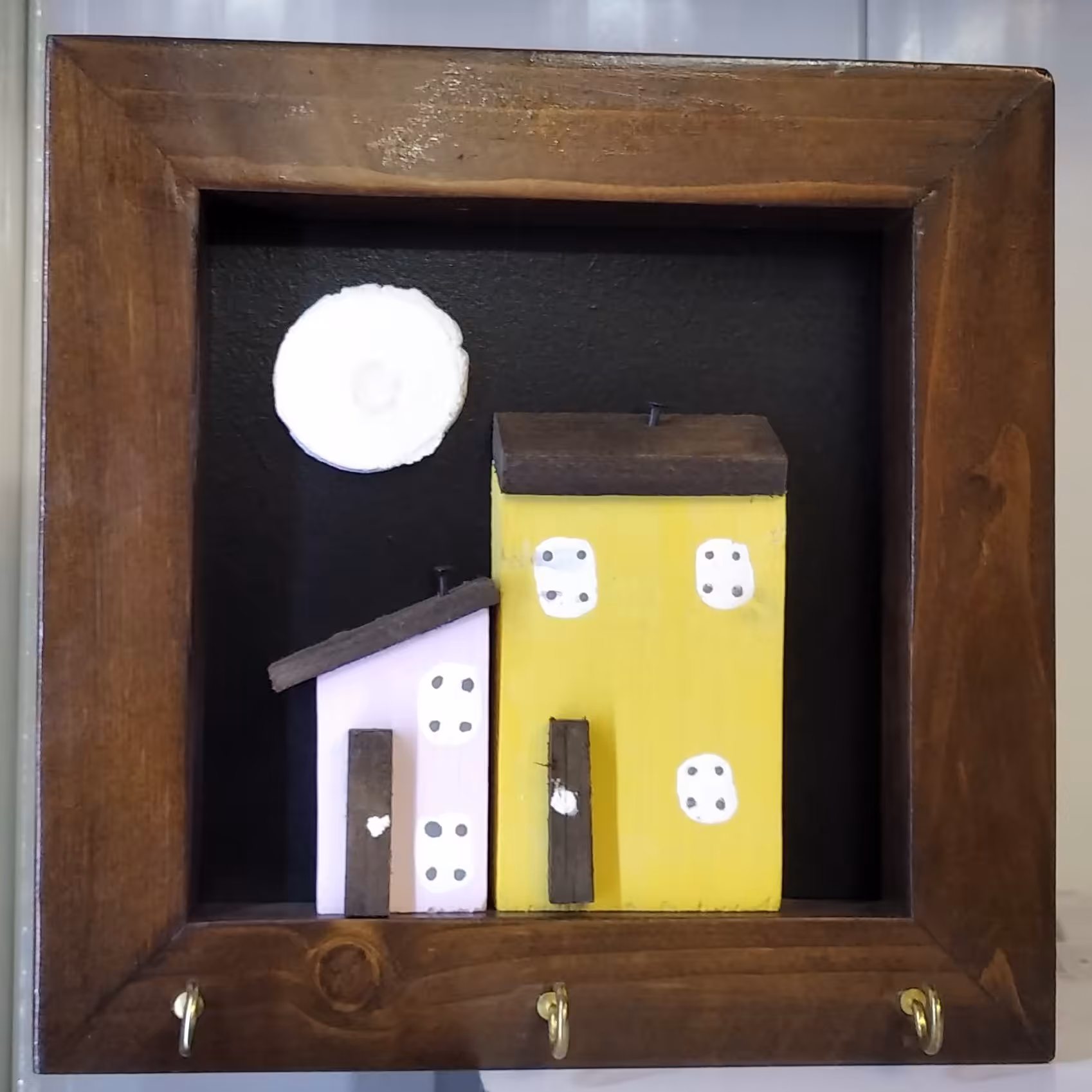 جاکلیدی دیواری آپارتمان چوبی دستساز 