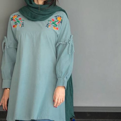 مانتو الیاف طبیعی گلدوزی شده مدل ترنج سایز 1(40_36)و سایز2(46_42)وقد کار 88 در سه رنگ سبز- نارنجی -آبی