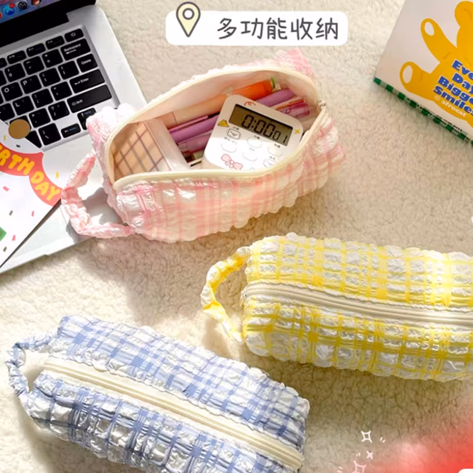 کیف لوازم آرایش یا جامدادی طرح چهارخونه