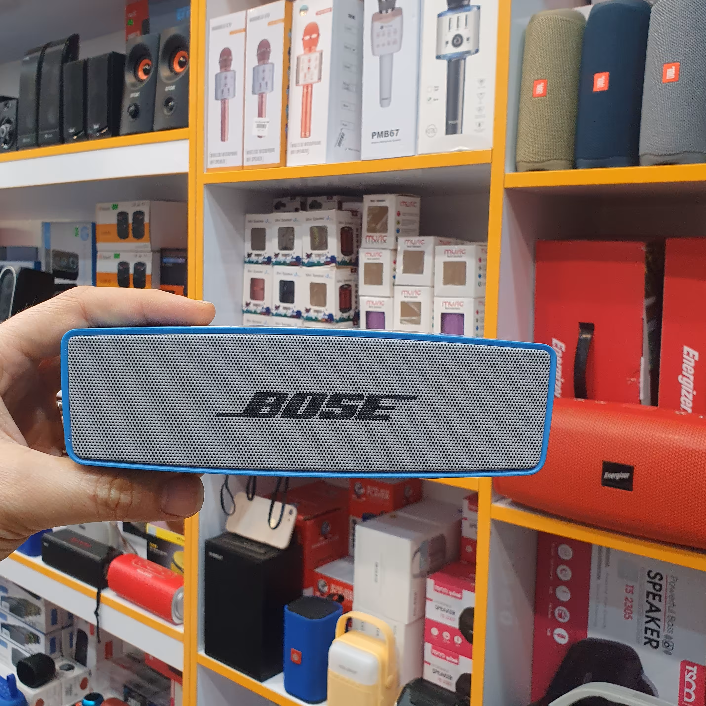 اسپیکر بلوتوث طرح BOSE Soundlink