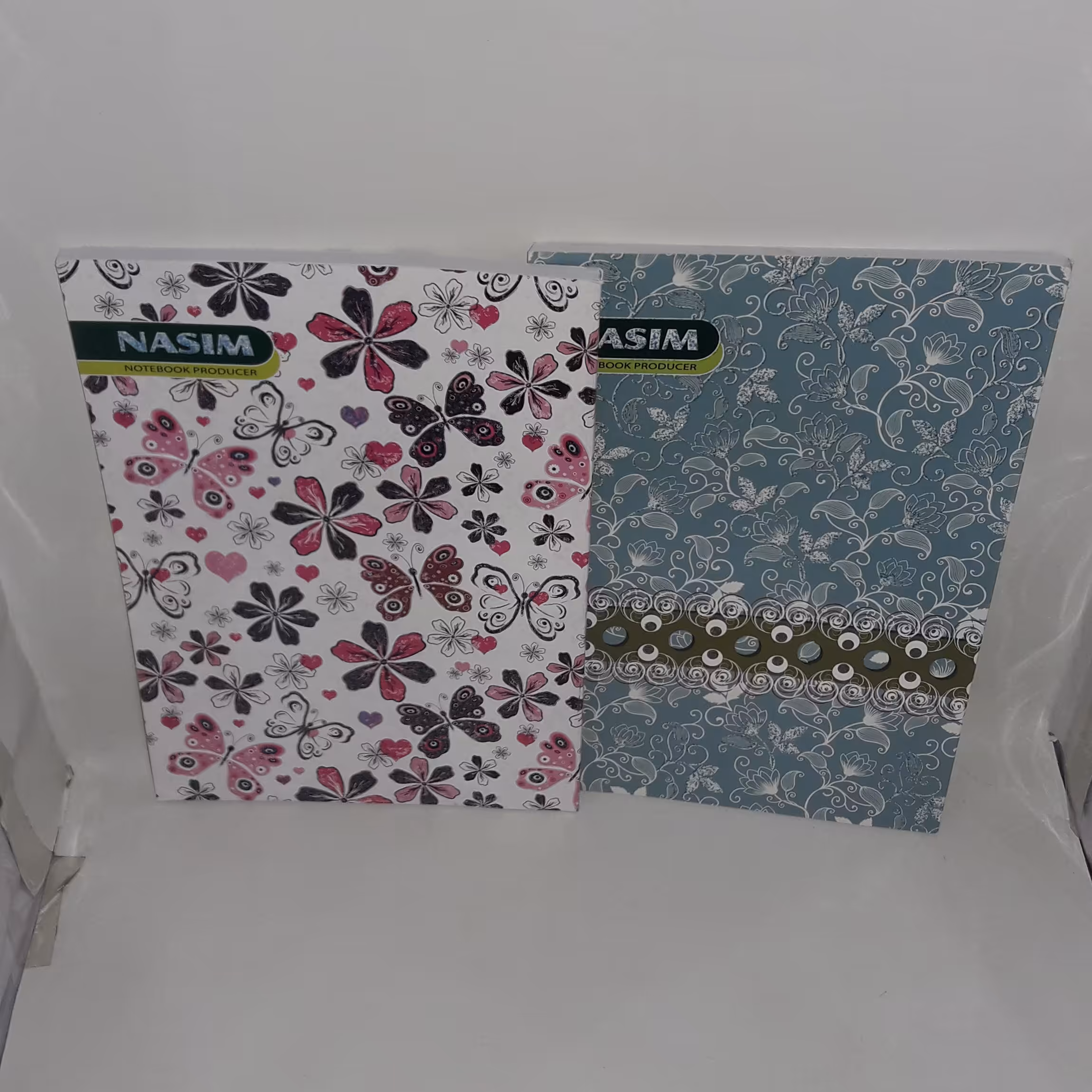 دفتر 80 برگ دو خط زبان انگلیسی ته چسب طرح کلاسیک 