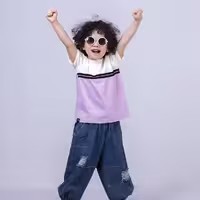 تیشرت پسرانه ودخترانه سایز45و50نخ پنبه سوپرکریستال ضمانتی یقه گردوسفید یاسی آستین پاکتی باتخفیف