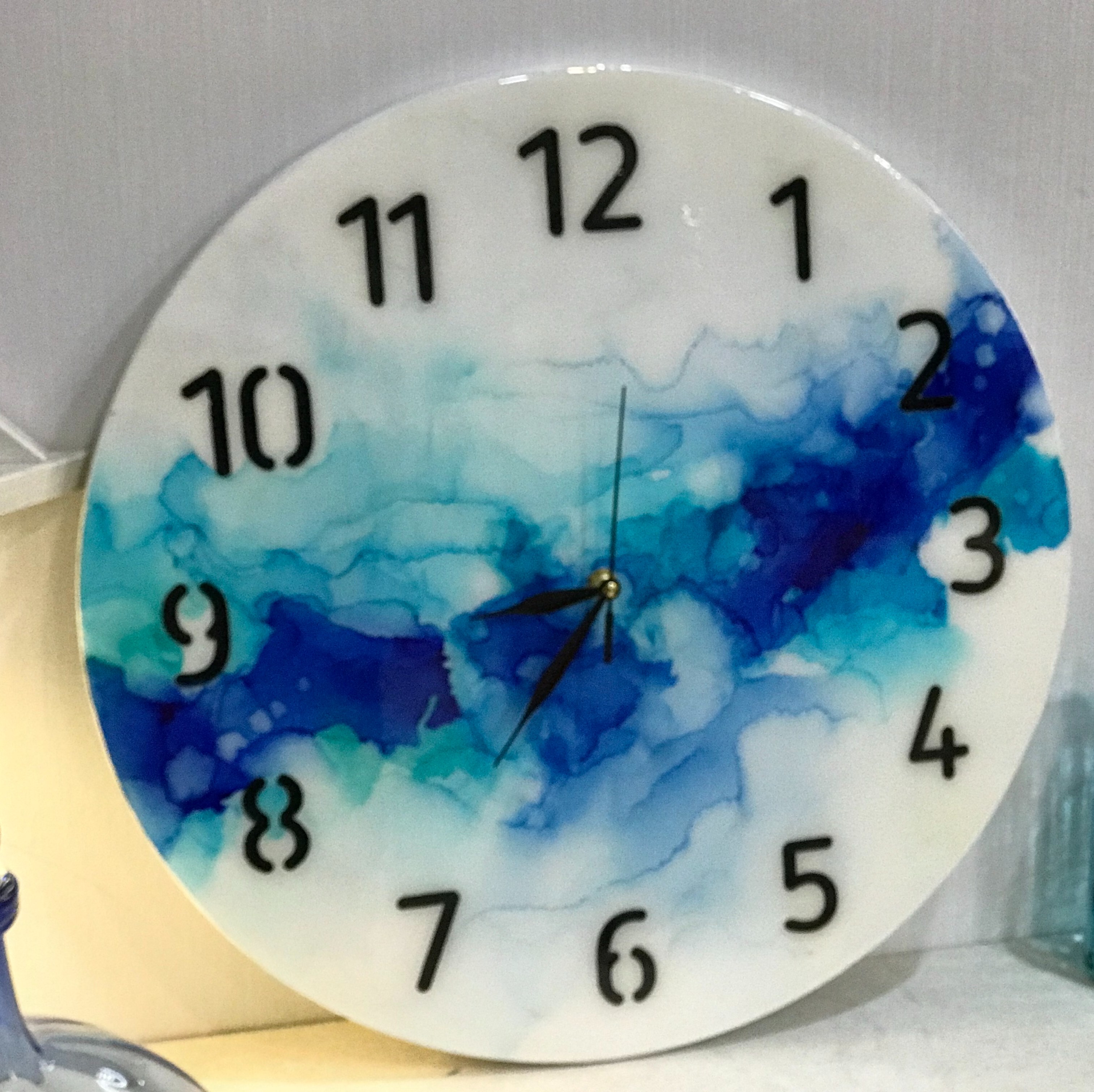 ساعت رزینی شبتاب قطر 45 سانت - طیف آبی