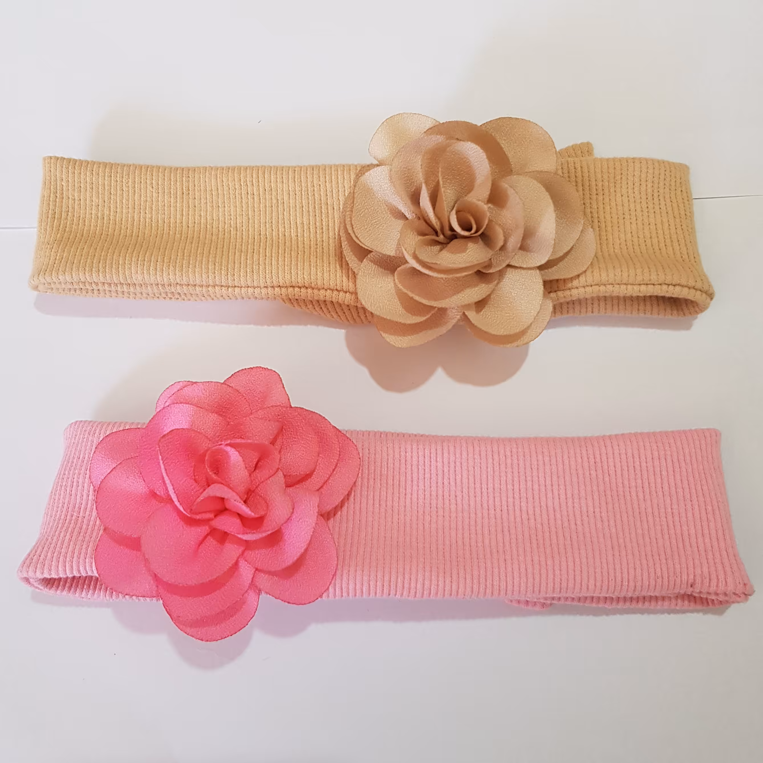هدبند هد نوزادی کرمی صورتی گلدار موجود درسایز های مختلف مادرو کودک  دخترانه زنانه