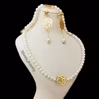 نیم ست مروارید با پلاک گل رز صددرصد رنگ ثابت