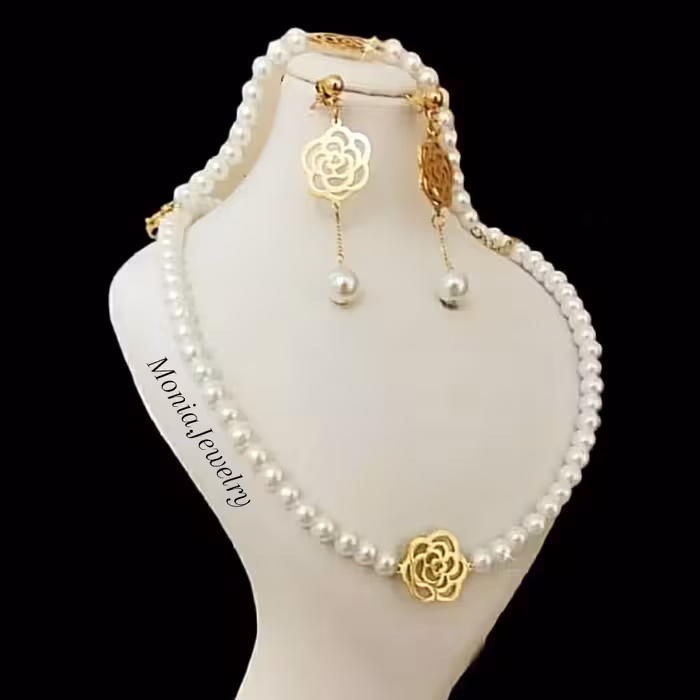 نیم ست مروارید با پلاک گل رز صددرصد رنگ ثابت