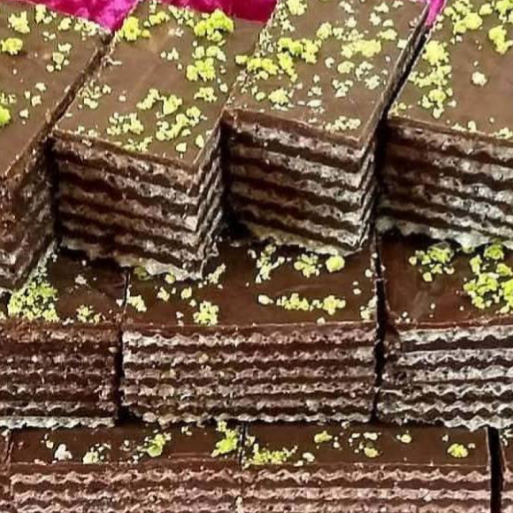 شیرینی میکادو خانگی (لطفا قبل از سفارش هماهنگ فرمایید)