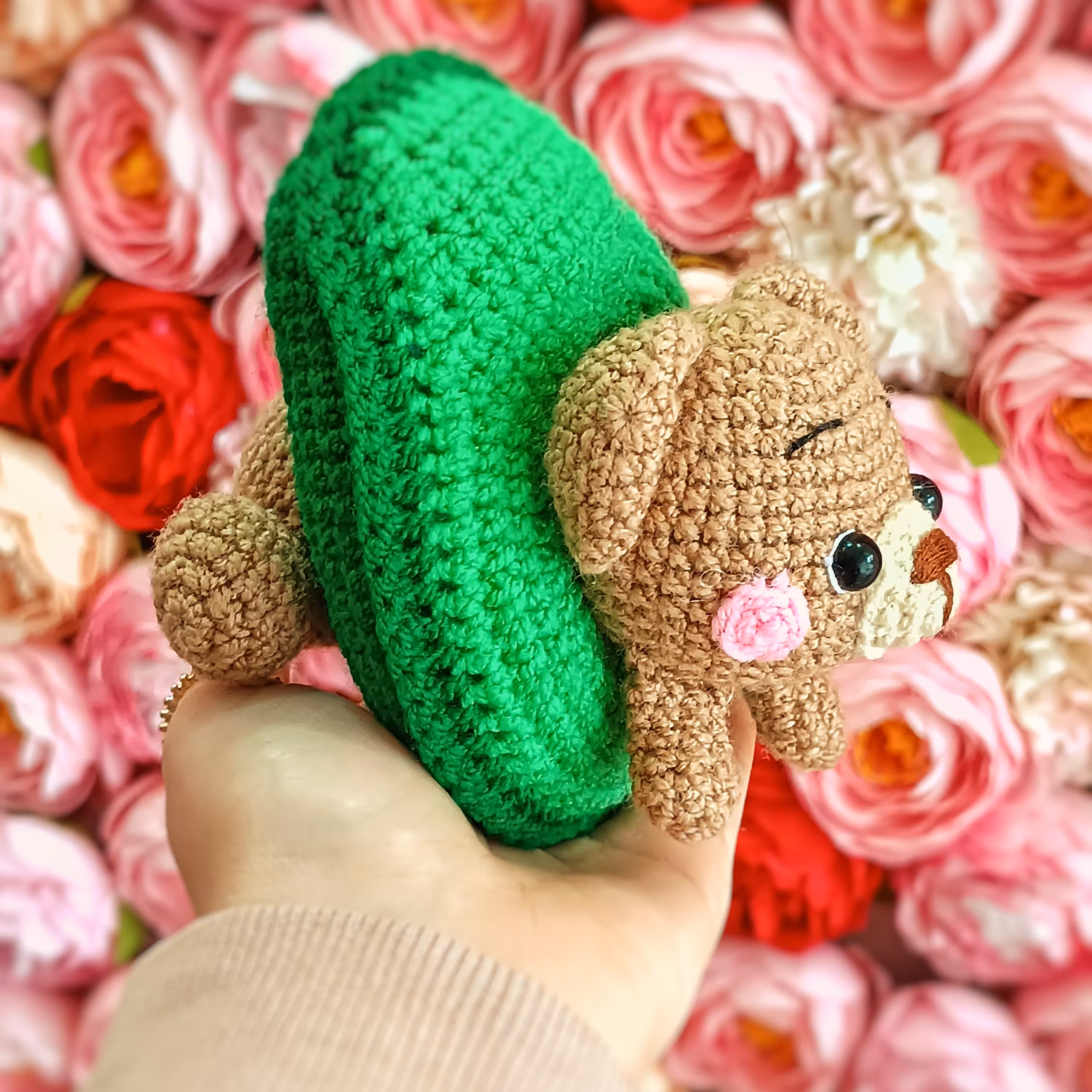 عروسک بافتنی خرس و آووکادو 