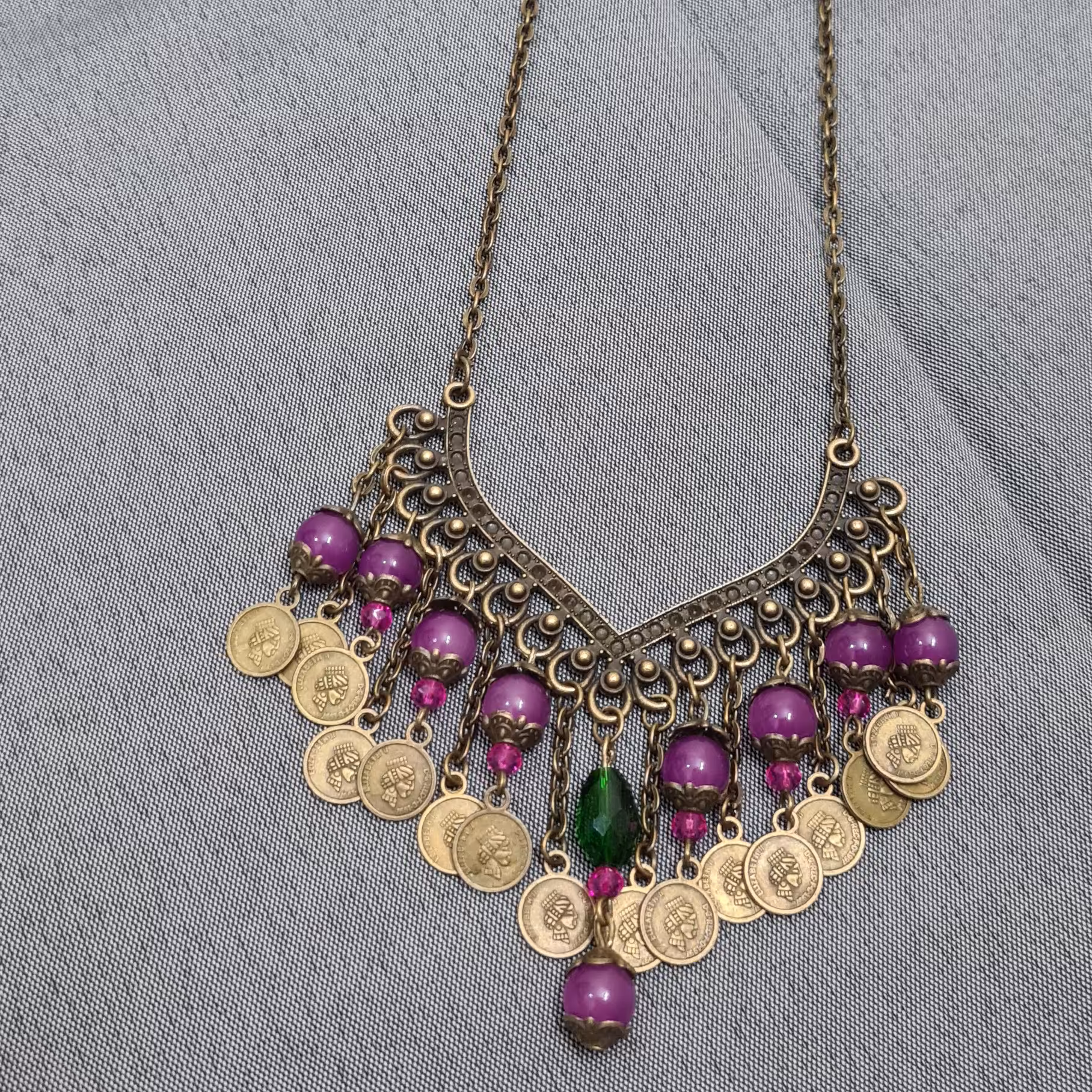 ست گردنبند گوشواره دستبند زیبا وجذاب طرح ماه مُنیر 