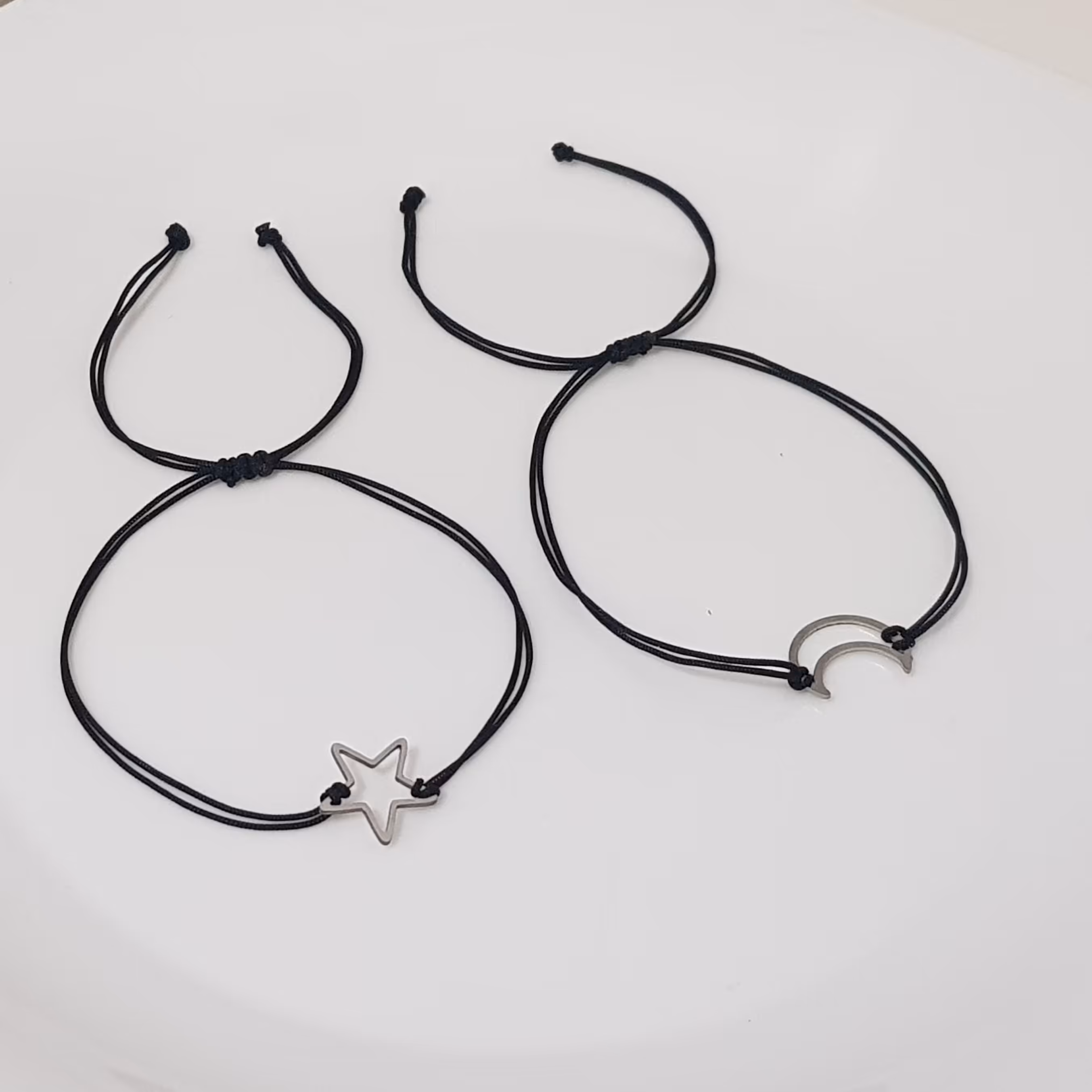 ست دستبند ماه و ستاره