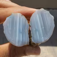 جفت اسلایس سنگ راف عقیق سلیمانی سه بعدی خطی منظم صد در صد طبیعی با قابلیت ساخت چند اسلایس و نگین
 کد 11533