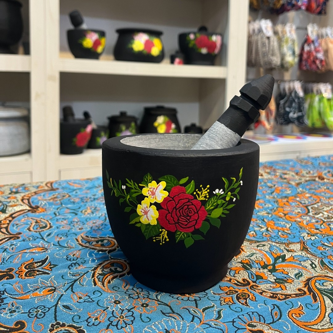 هاون سنگی نقاشی شده  سایز متوسط 