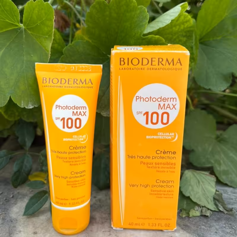 کرم ضد آفتاب بیودرما بی رنگ با اس پی اف 100