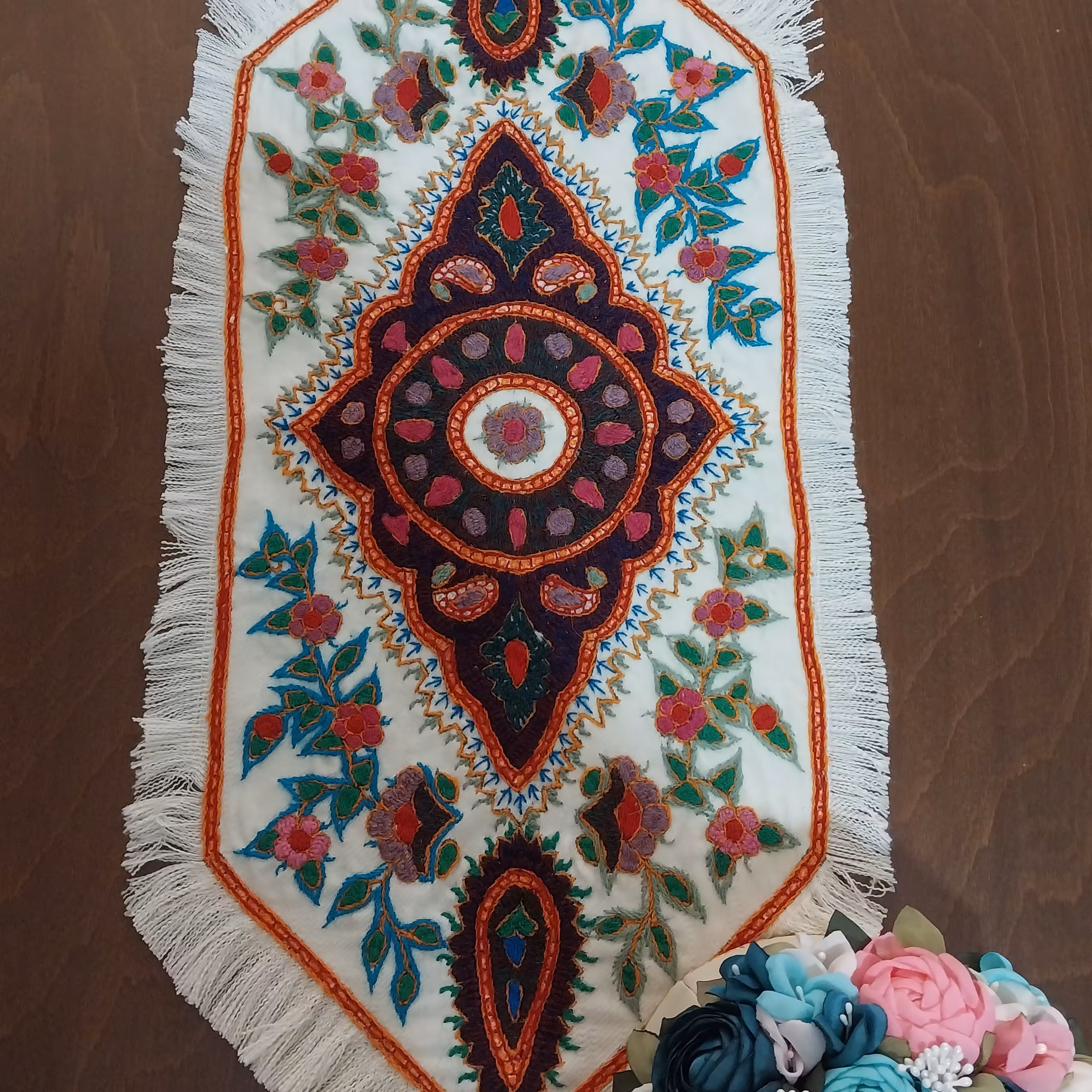 رانر  گلدار