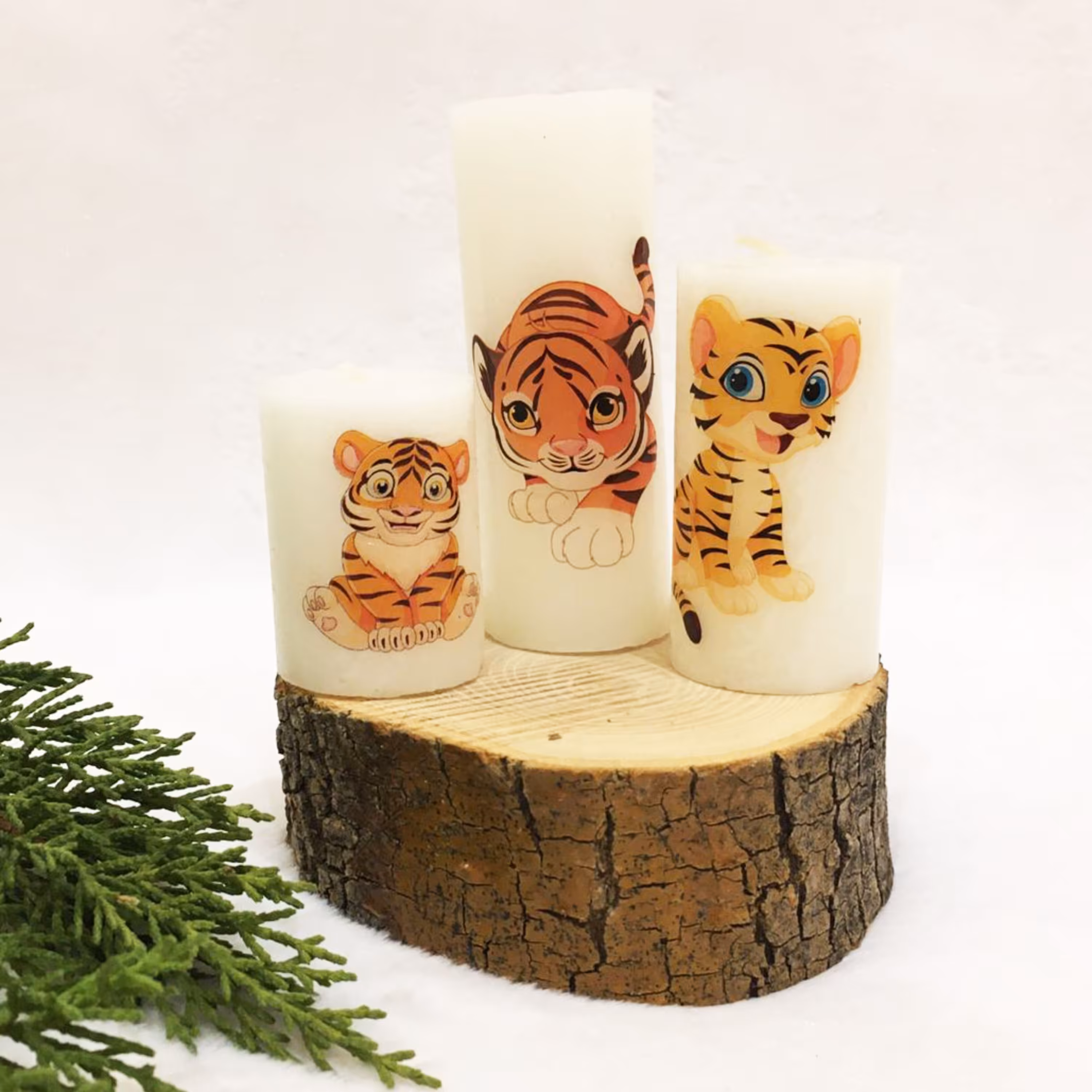 شمع سال ببر مجموعه 3 عددی ارتفاع 5 و 7 و 10 سانتی متر