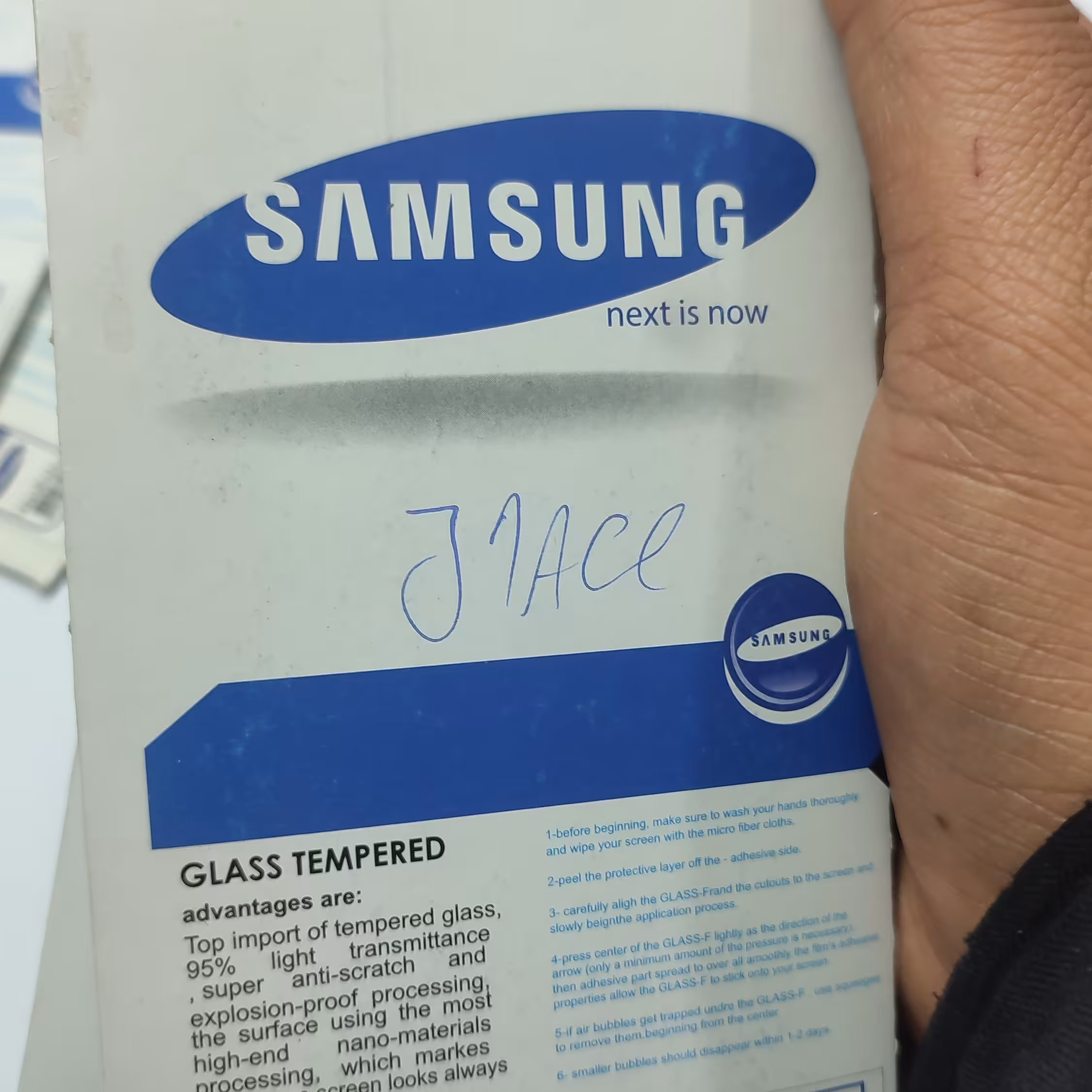 گلس شیشه سامسونگJ1 ACE