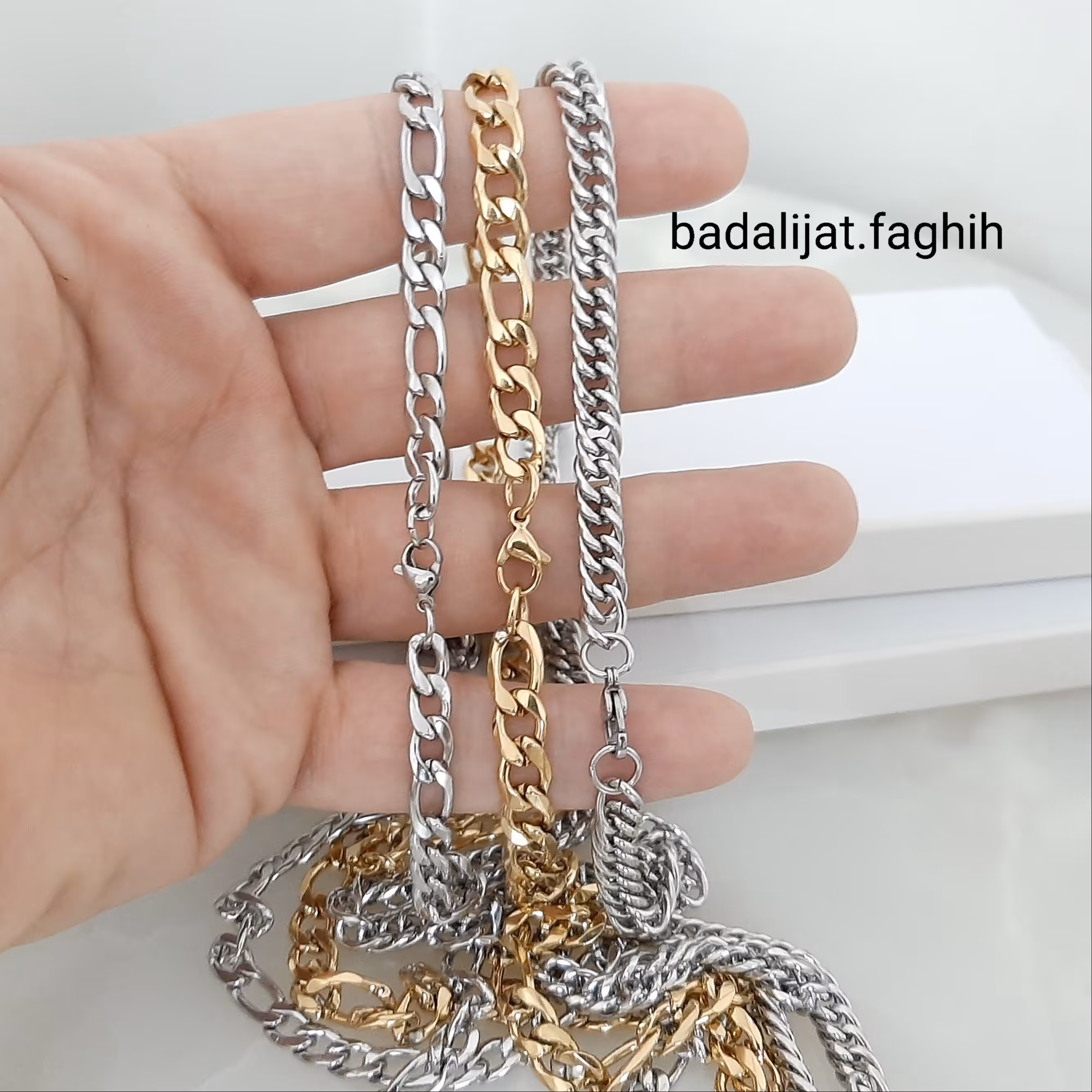 زنجیر فیگارو مردانه استیل بسیار با کیفیت و آبکاری طلا شده و کاملا رنگ ثابت 