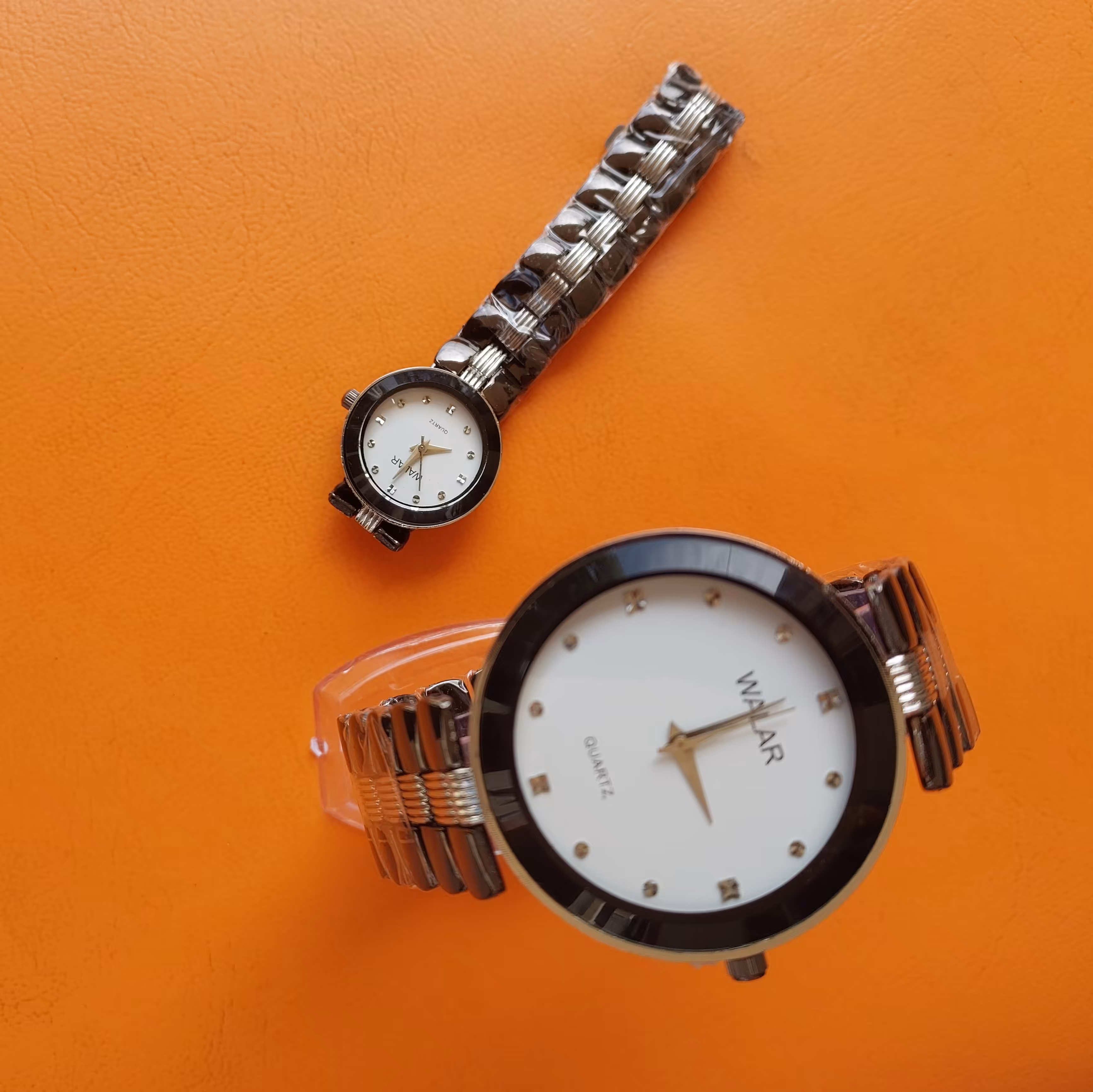 ست  ساعت زنانه و مردانه والار WALAR جنس فلزی وارداتی