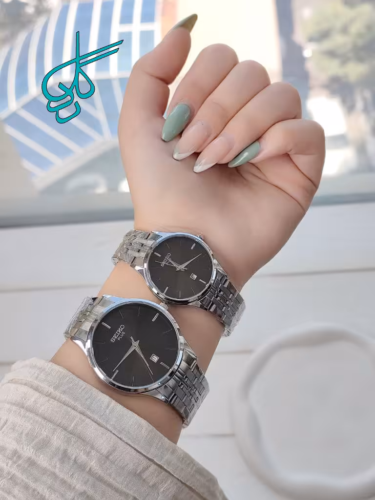 خرید ست ساعت مردانه و زنانه سیکو رنگ ثابت تقویم دار کیفیت عالی دارای قفل ضامن دار و رنگبندی متنوع صفححه ساده و شیک کد 2116838 - ردگل