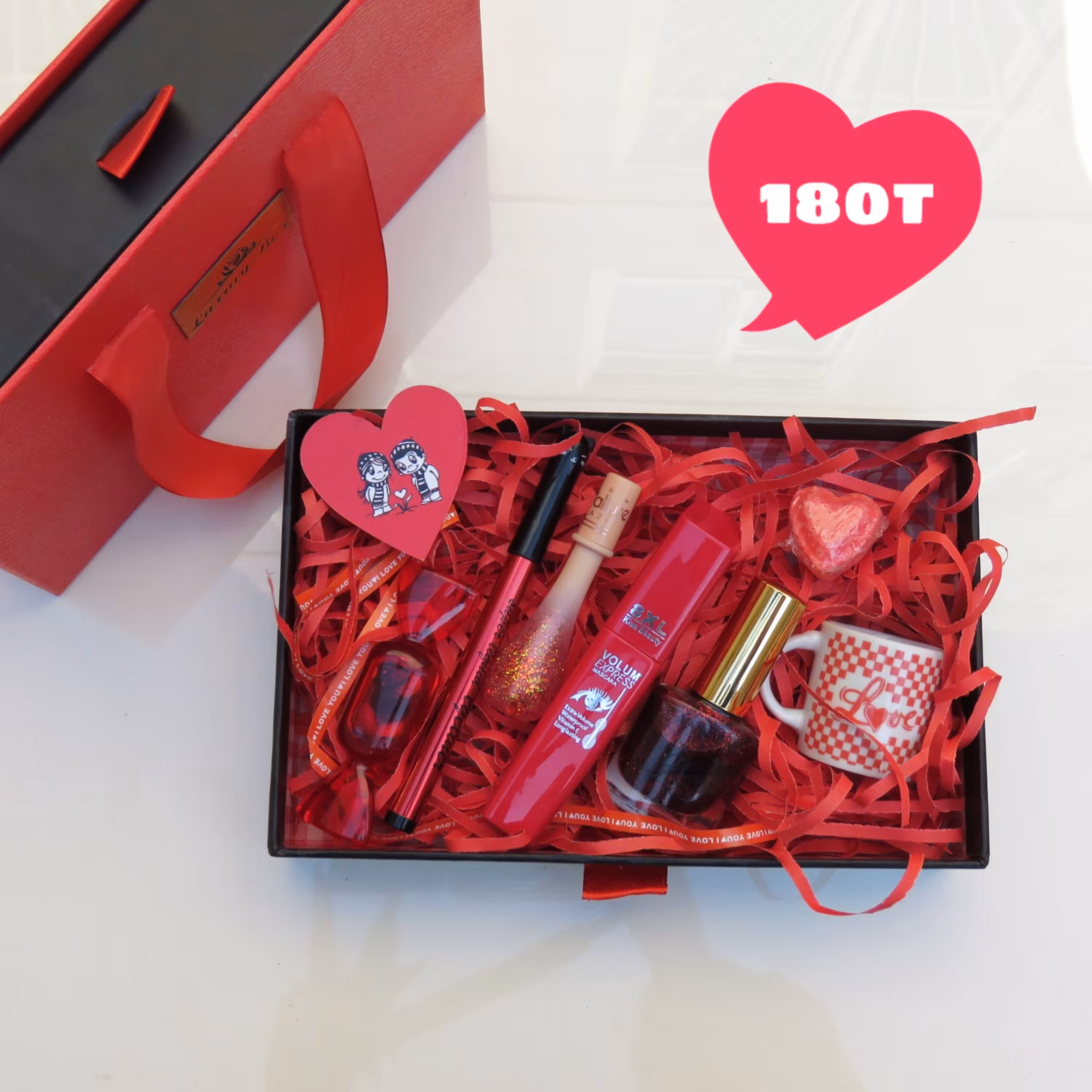 باکس هدیه لوازم آرایشی مناسب ولنتاین همراه شکلات
