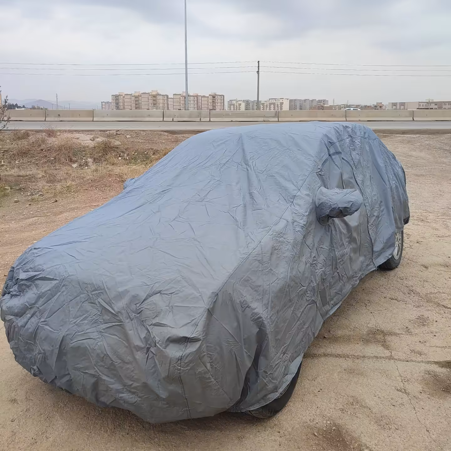 چادر ضدآب پشت خزدار لندکروز