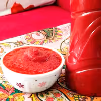 رب گوجه خانگی خوش رنگ و خوش طعم