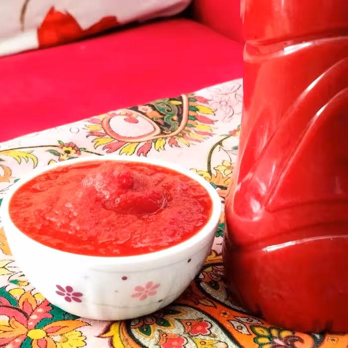 رب گوجه خانگی خوش رنگ و خوش طعم