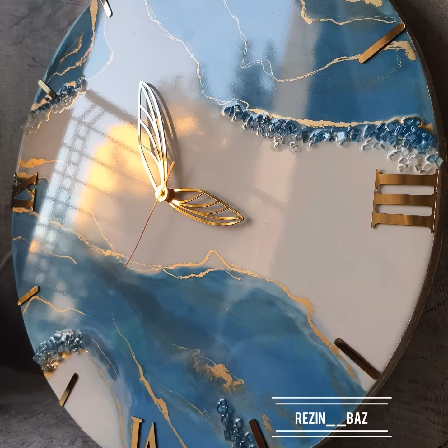 ساعت دیواری  رزینی