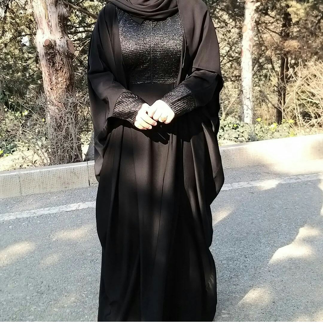 عبا زنانه مدل ماجا رنگ مشکی پولکی
