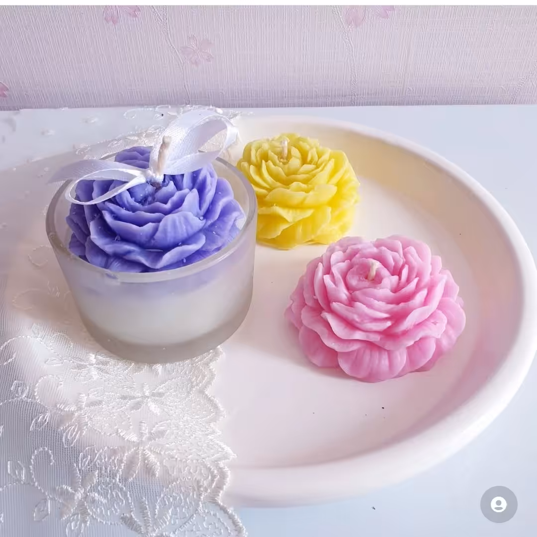 شمع شات با گل آلاله عطری 