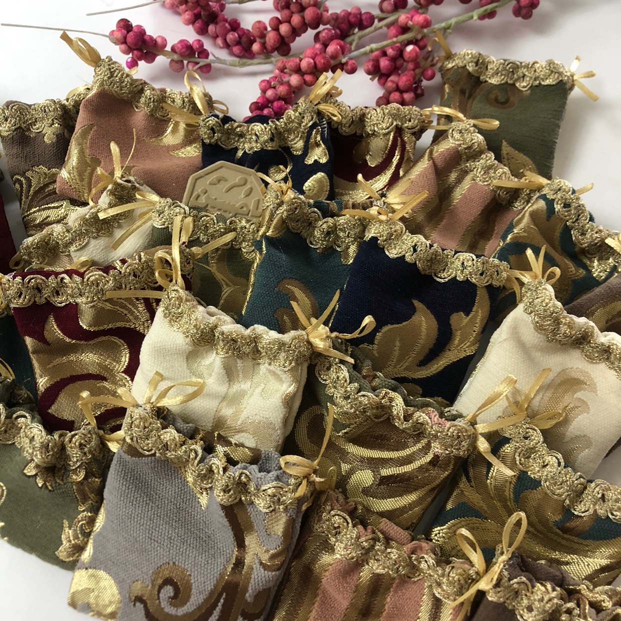 پک 12عدد گیفت جامهرو تسبیهی همراه با مهر تربت  