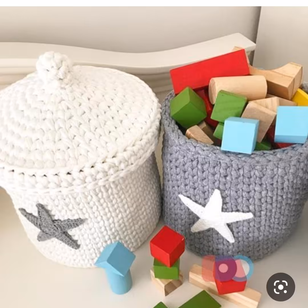 سبد اسباب بازی و لباس و لوازم .مجموعه دو عددی و تریکو