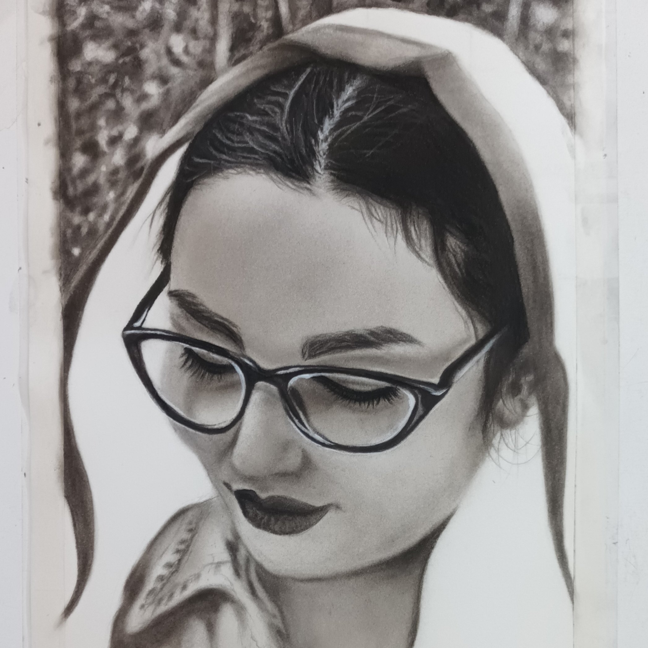 نقاشی سیاه قلم چهره (به سبک فوتورئال) هدیه ای خاص