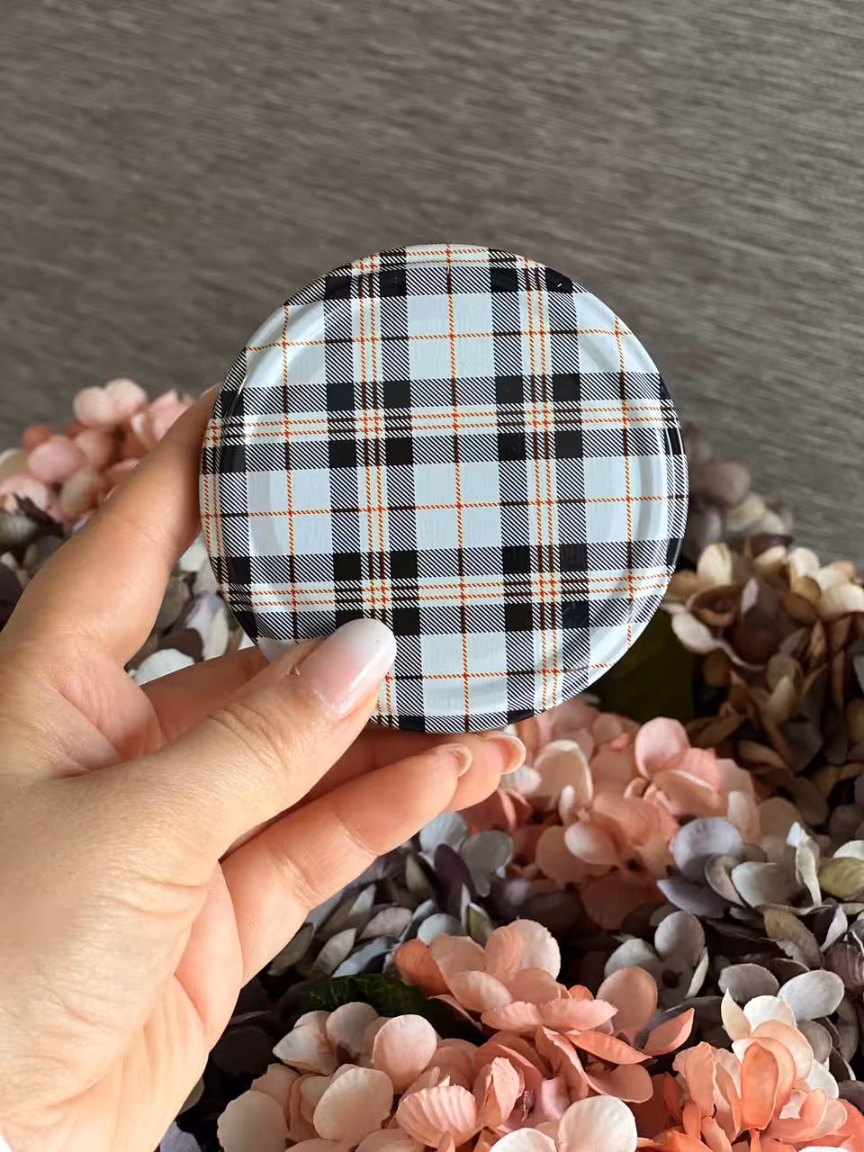 درب بانکه فلزی طرح پیچازی نوار زرد کد 44