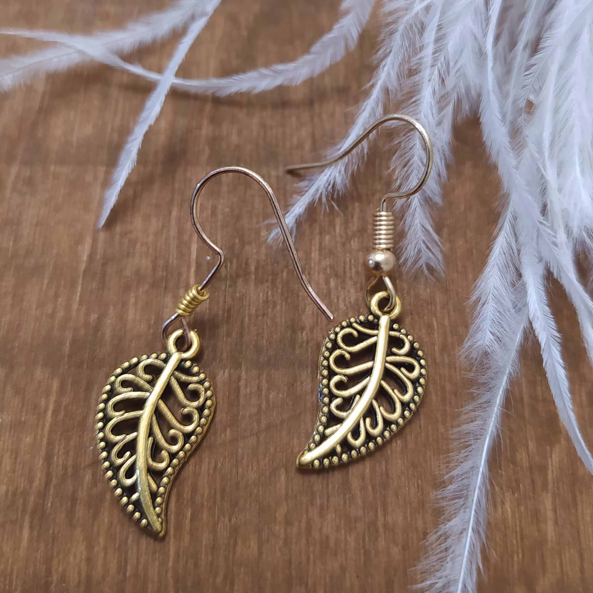 گوشواره برگ فلزی 