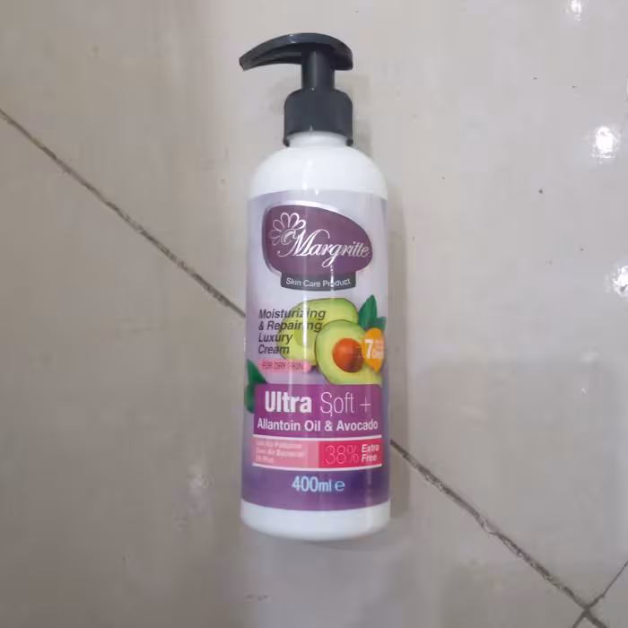 کرم مرطوب کننده پمپی اوکادوو پوست خشک مارگریت400گرم