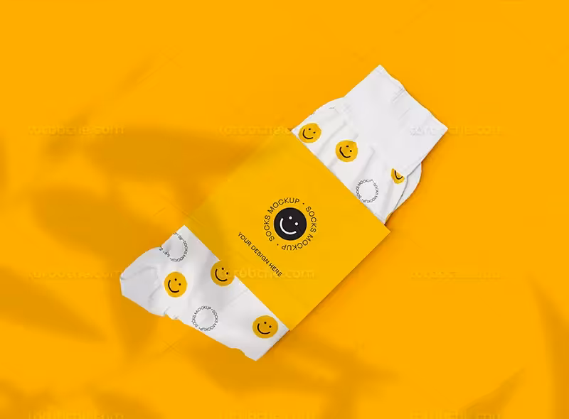 موکاپ PSD جوراب از زاویه بالا | گرافیک با طعم تربچه