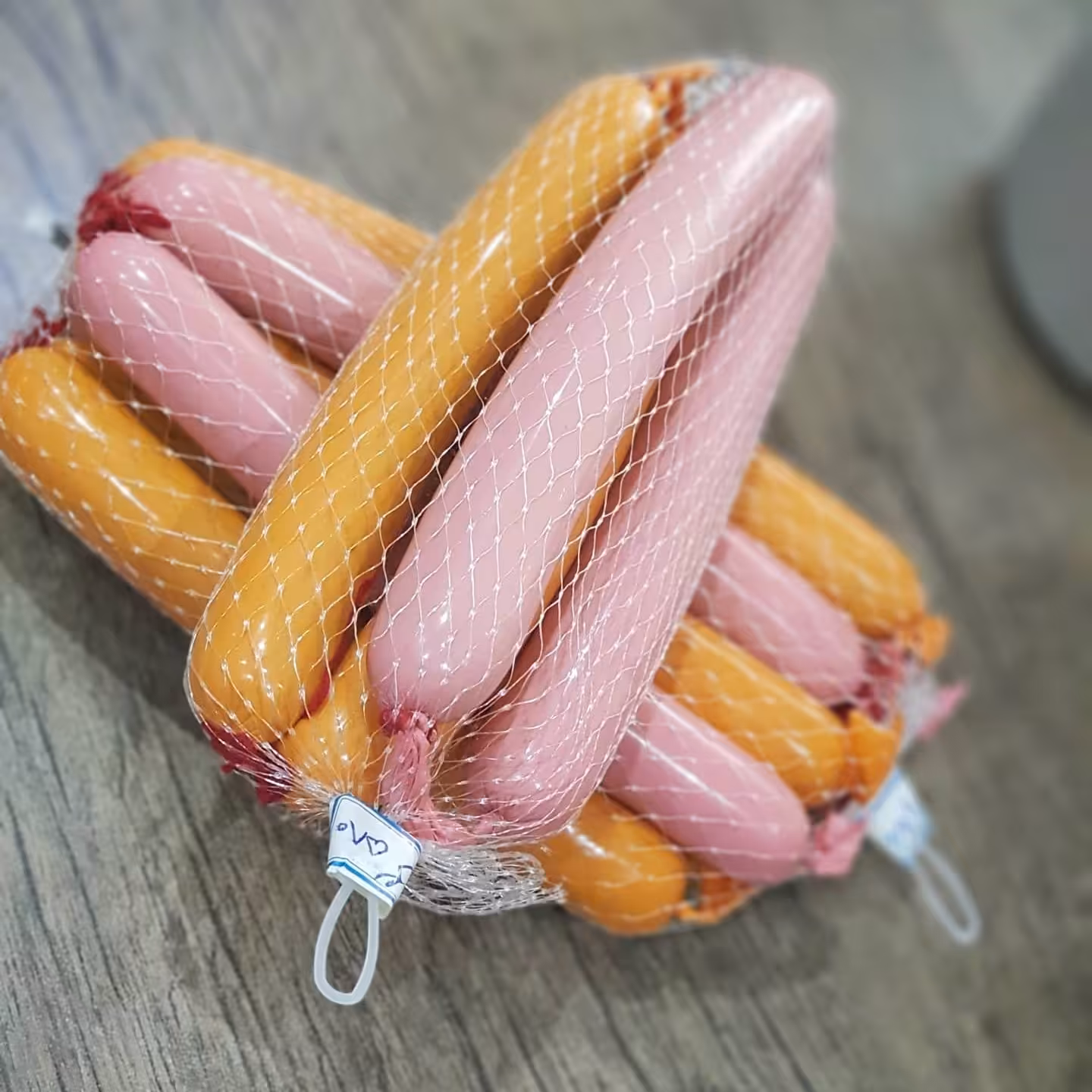 سوسیس آلمانی مرغ 85 درصد خانگی (500 گرمی)