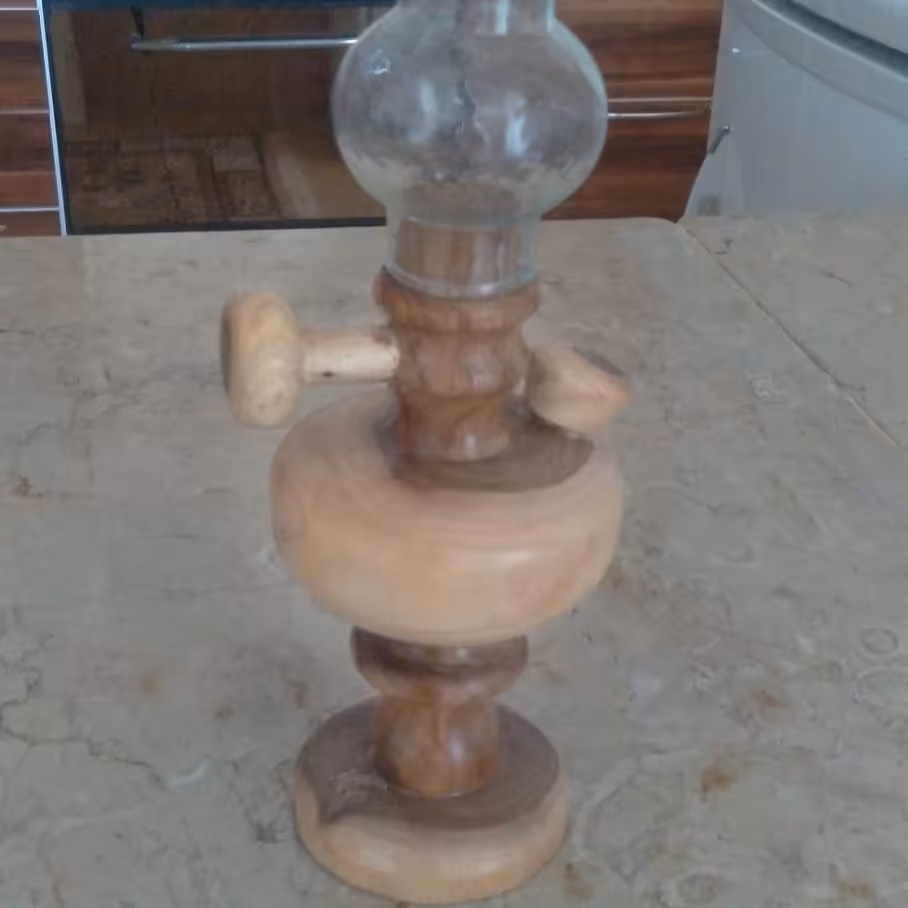 فانوس چوبی با چوب گردو اندازه 25 سانت قطر 7 رنگ روغن به هر اندازه هم بخواین میتونیم درست کنیم