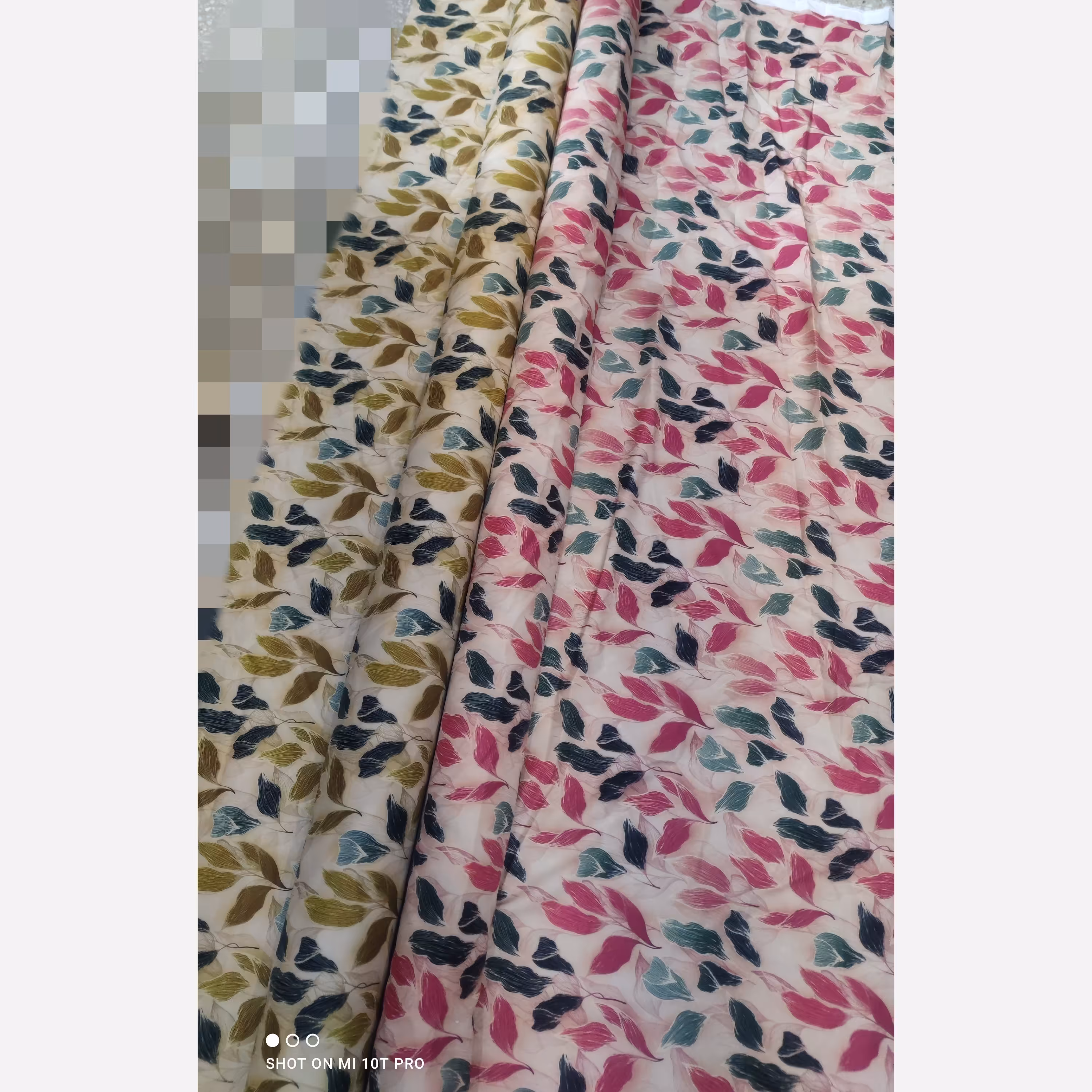 پارچه بوگاتی گل دار