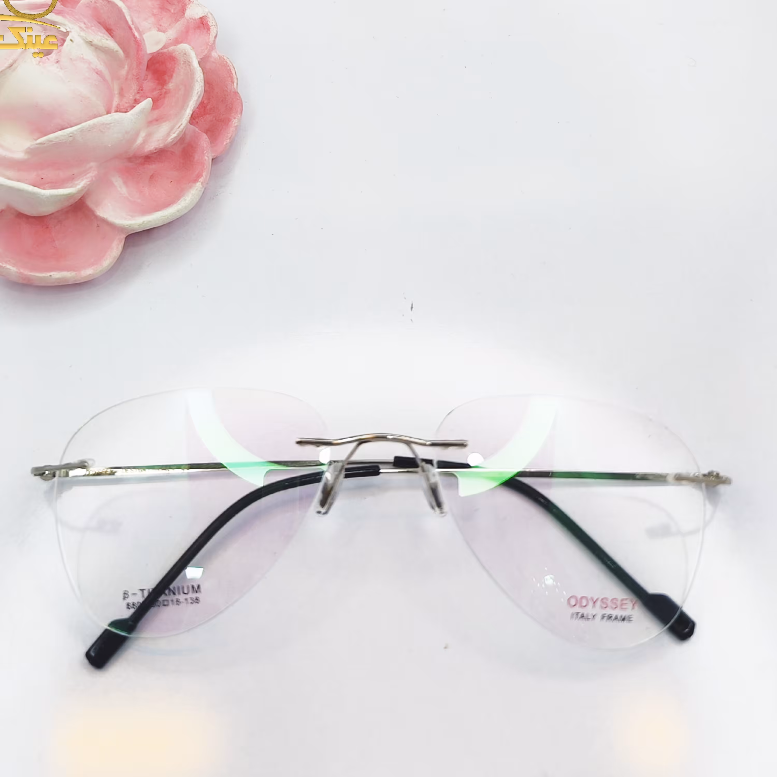 عینک بدون فریم بهمراه نمره چشم 