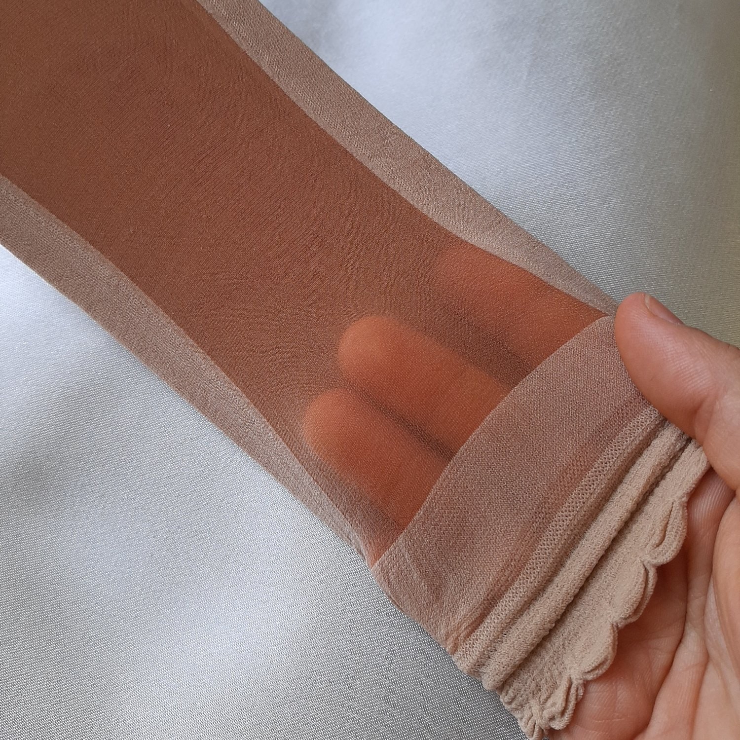 جوراب آهنی کرم ومشکی