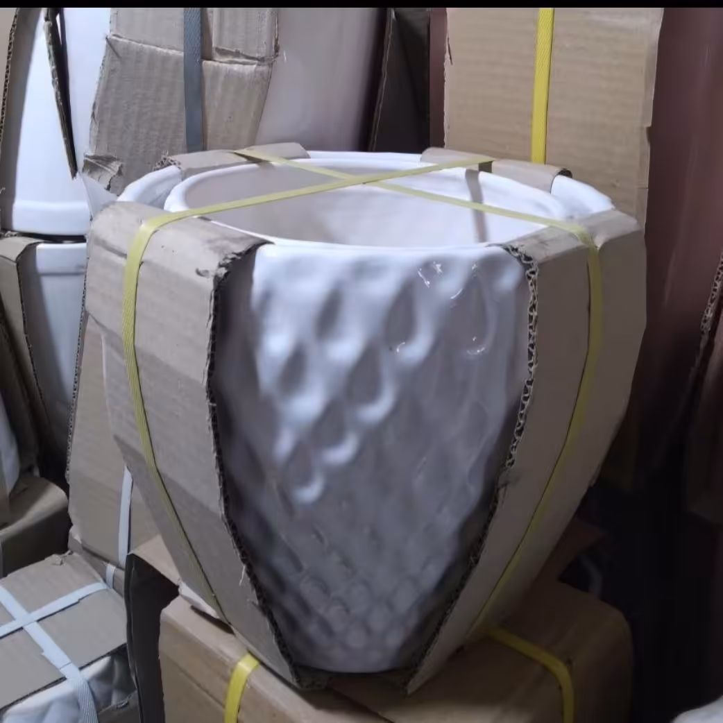 گلدان سرامیکی توت فرنگی