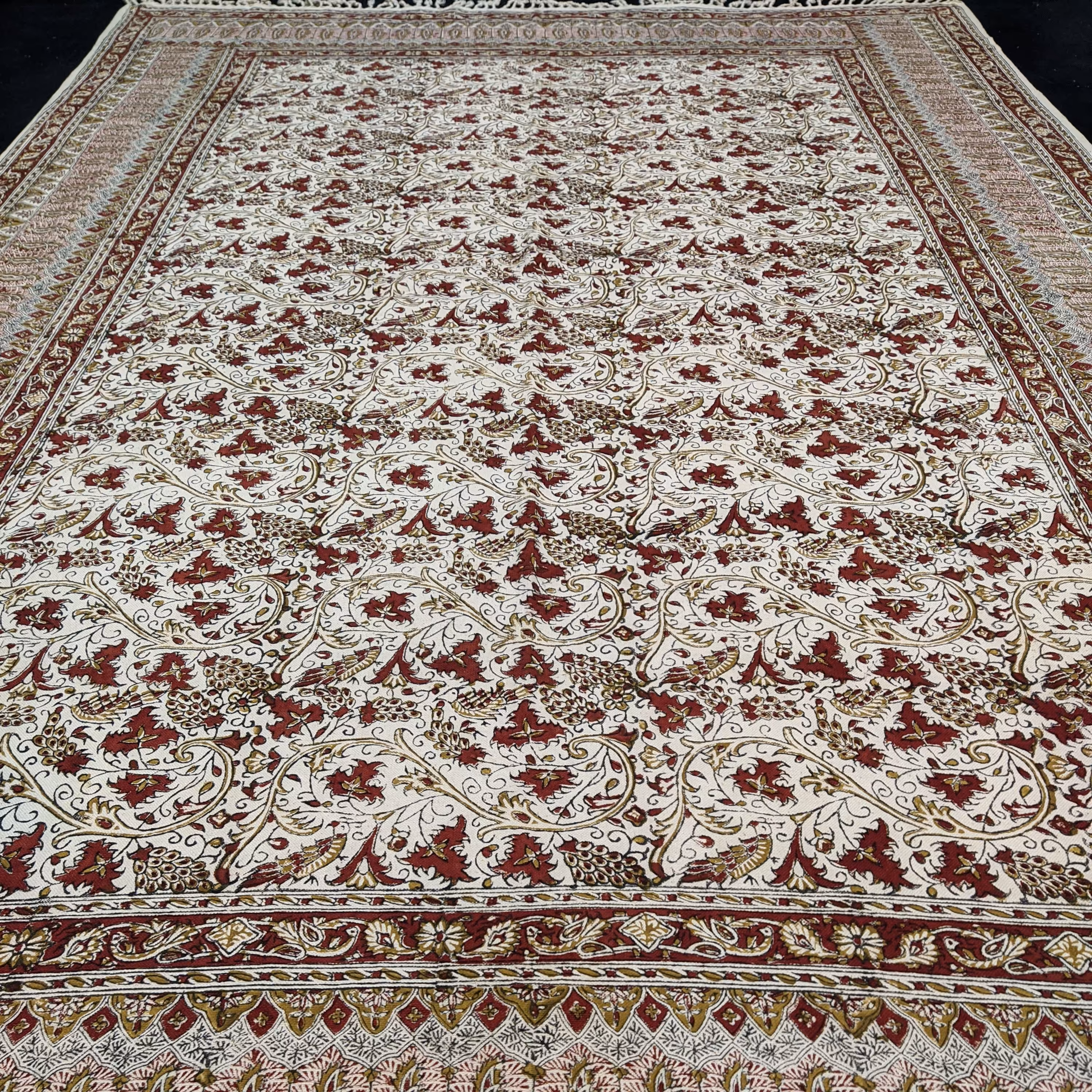 قلمکار سایز 160در 240طرح گل و مرغ