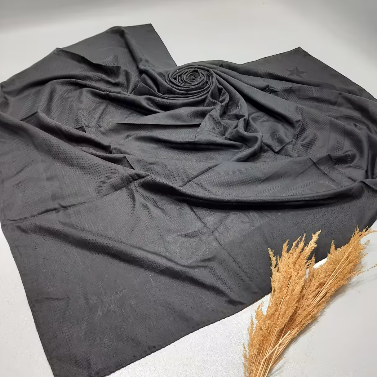 روسری ژاکارد مشکی
