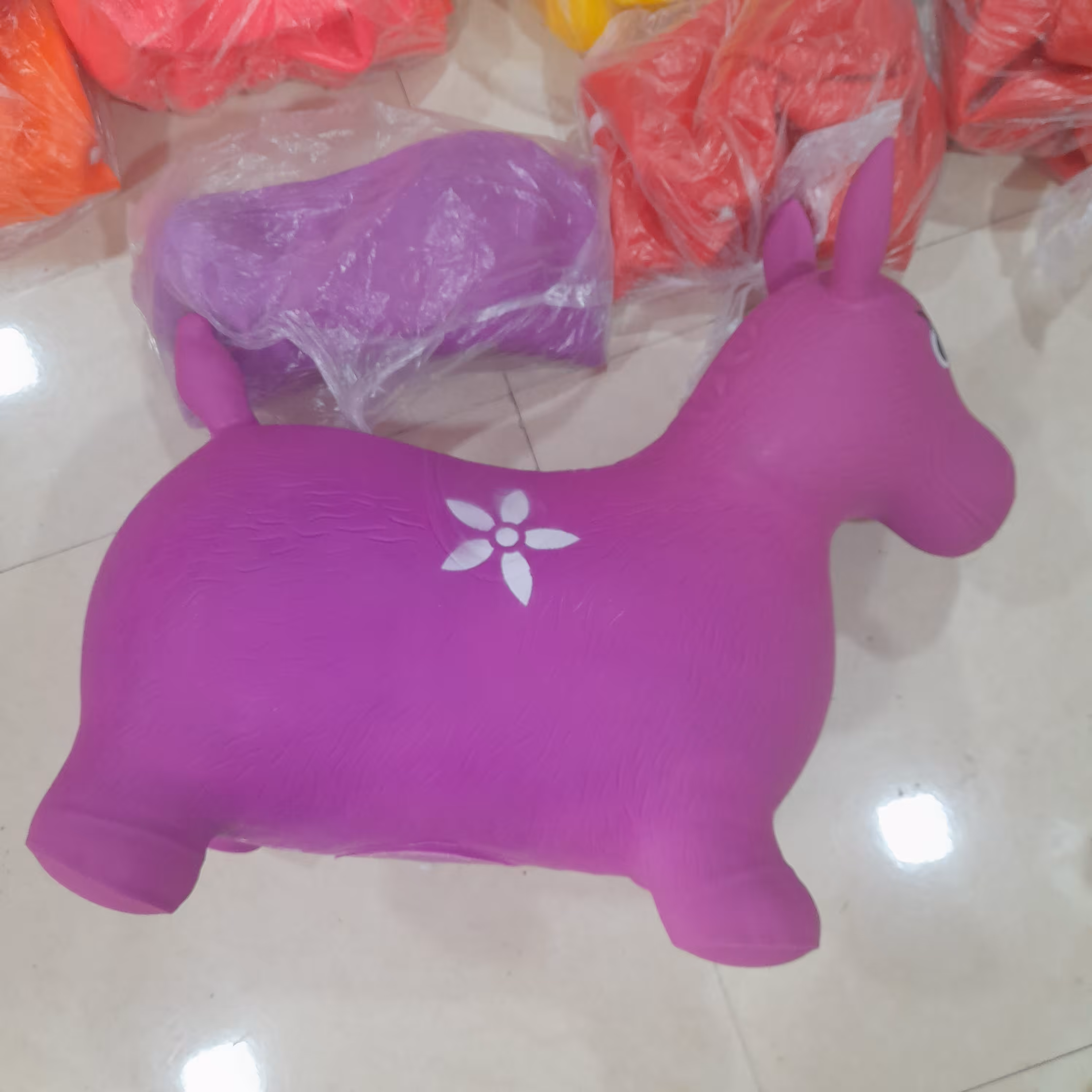 قیمت استثنایی - خرید اسباب بازی حیوانات بادی . ارسال به سراسر  ایران