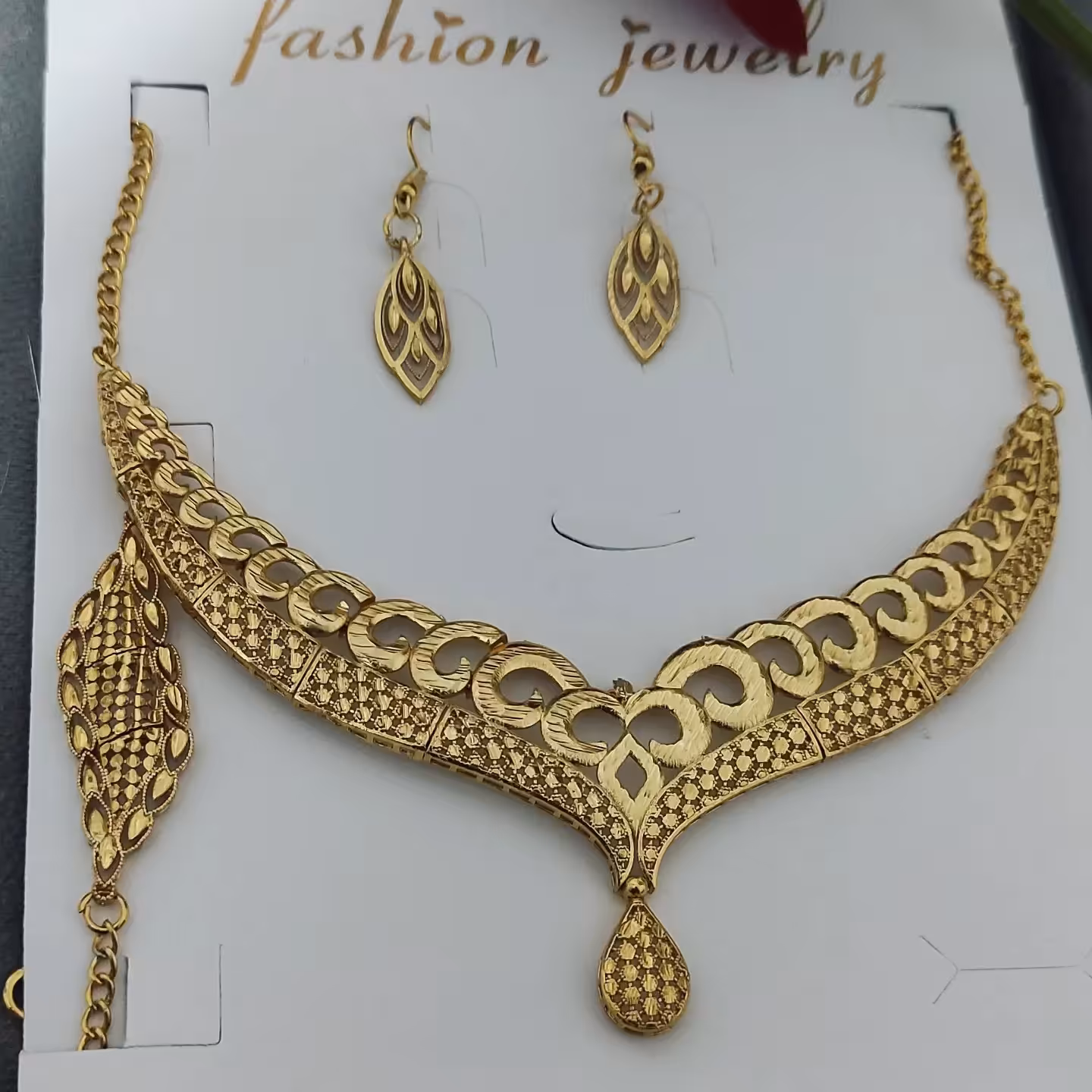 سرویس طرح طلا طرح اشکی