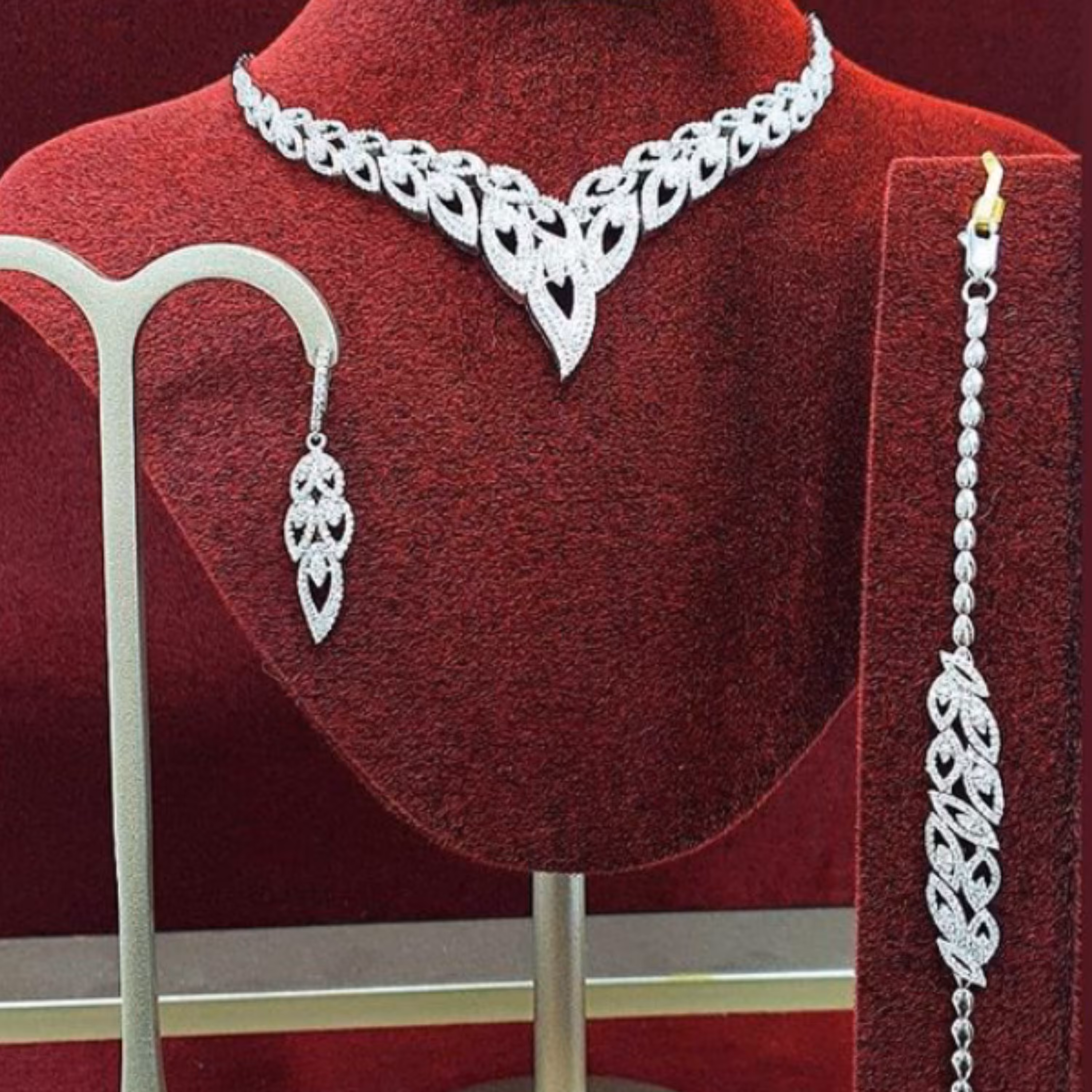 سرویس نقره طرح جواهری 106